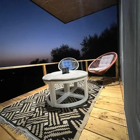 Campsite Lucky Turtle House Dais-Barbas